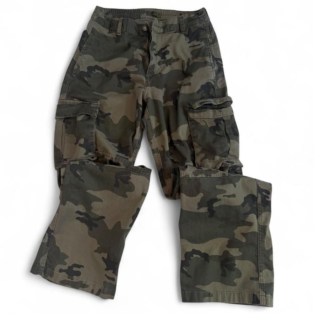 Women's Cisono Green Camo Cargo Pants size 7